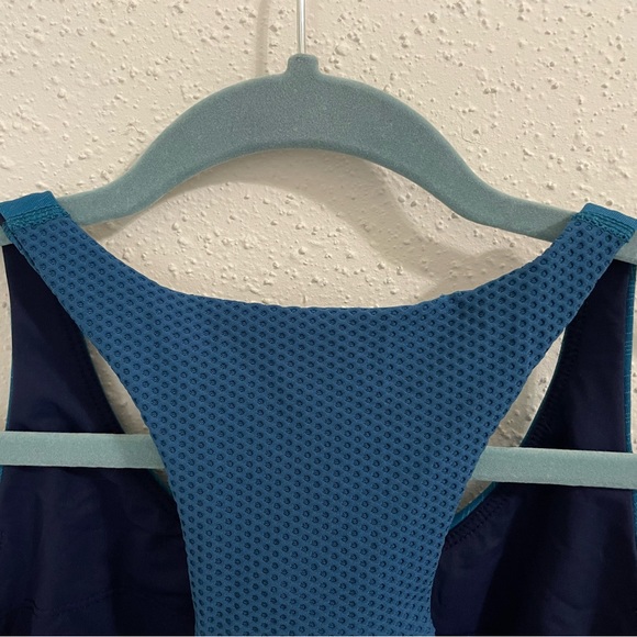 Outdoor Voices Apex Bra in Gulf - Blue Two Tone Heathered Sports Bra - Picture 10 of 14